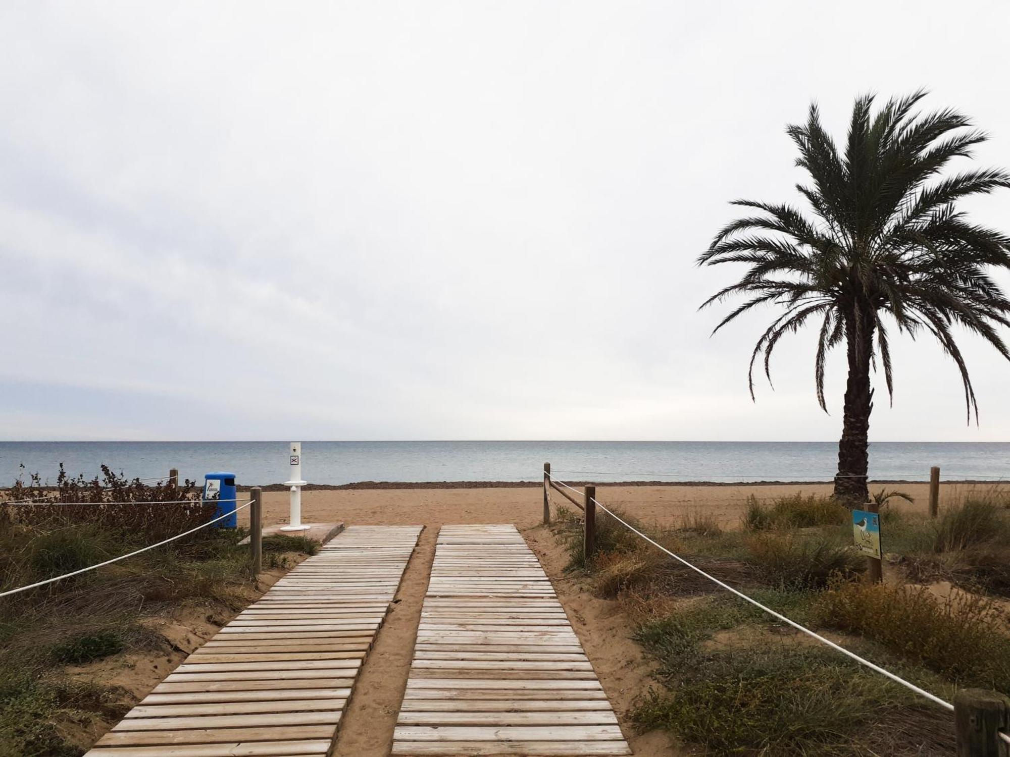 Oasis Apartments Playa Albaranas Denia Dış mekan fotoğraf